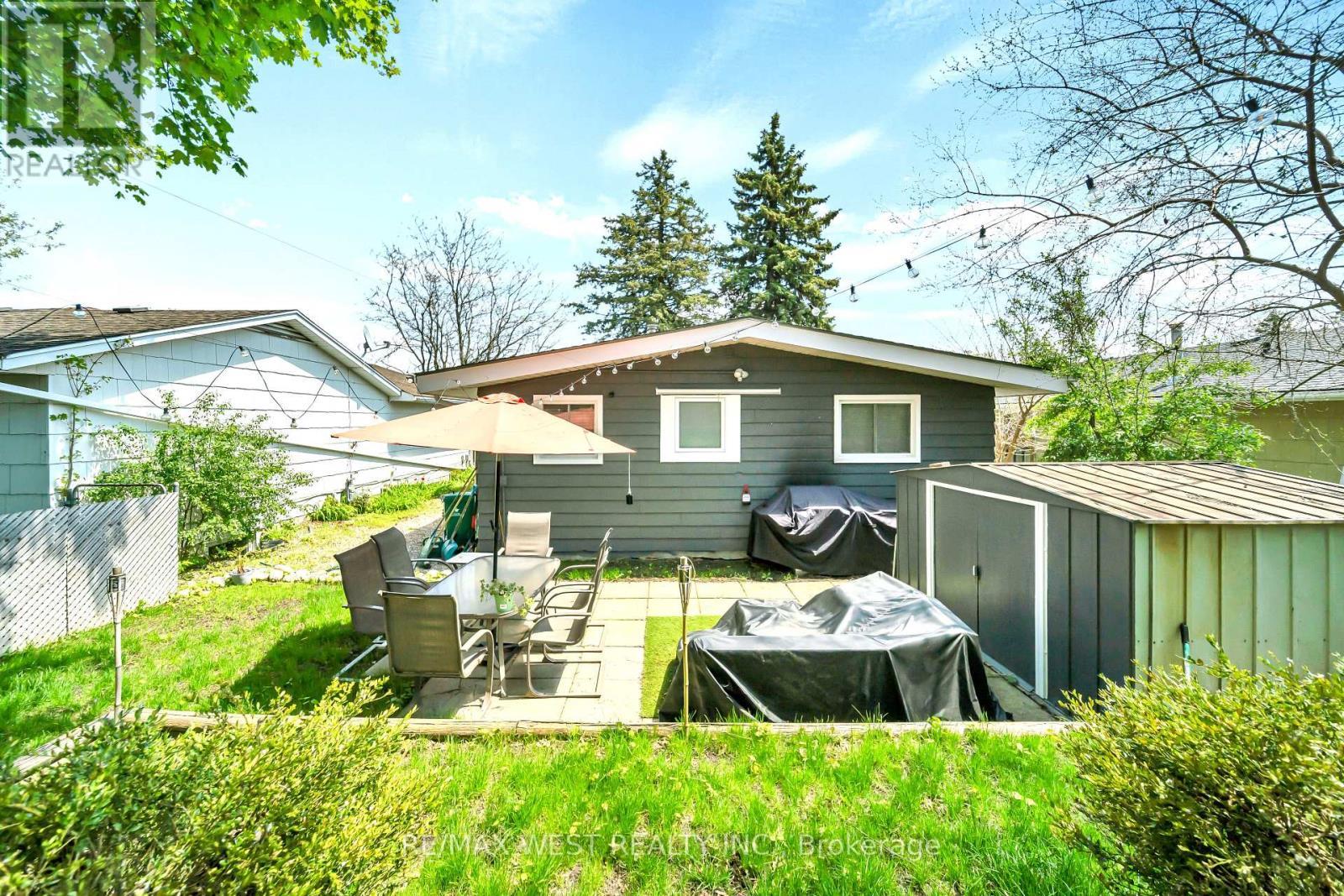 Lower - 62 Greendale Crescent, Kitchener, ON - Outdoor