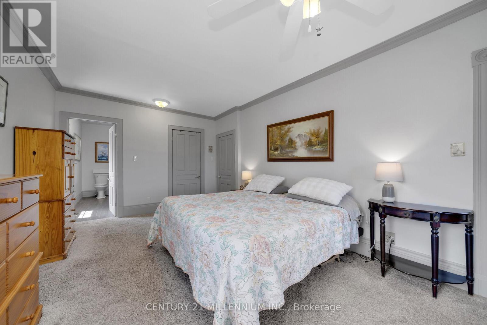 5868 First Line, Erin, ON - Indoor Photo Showing Bedroom