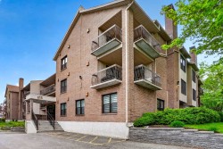 301-615 Rue Larivée O. Saint-Hyacinthe, QC J2S 8C2