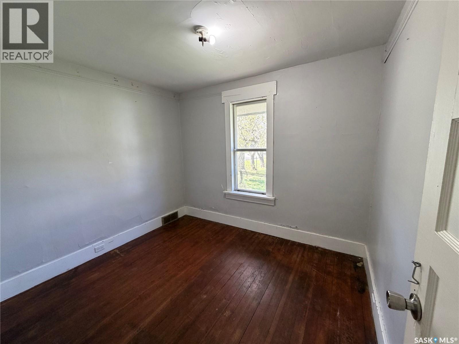 10 Railway Avenue, Redvers, SK - Indoor Photo Showing Other Room