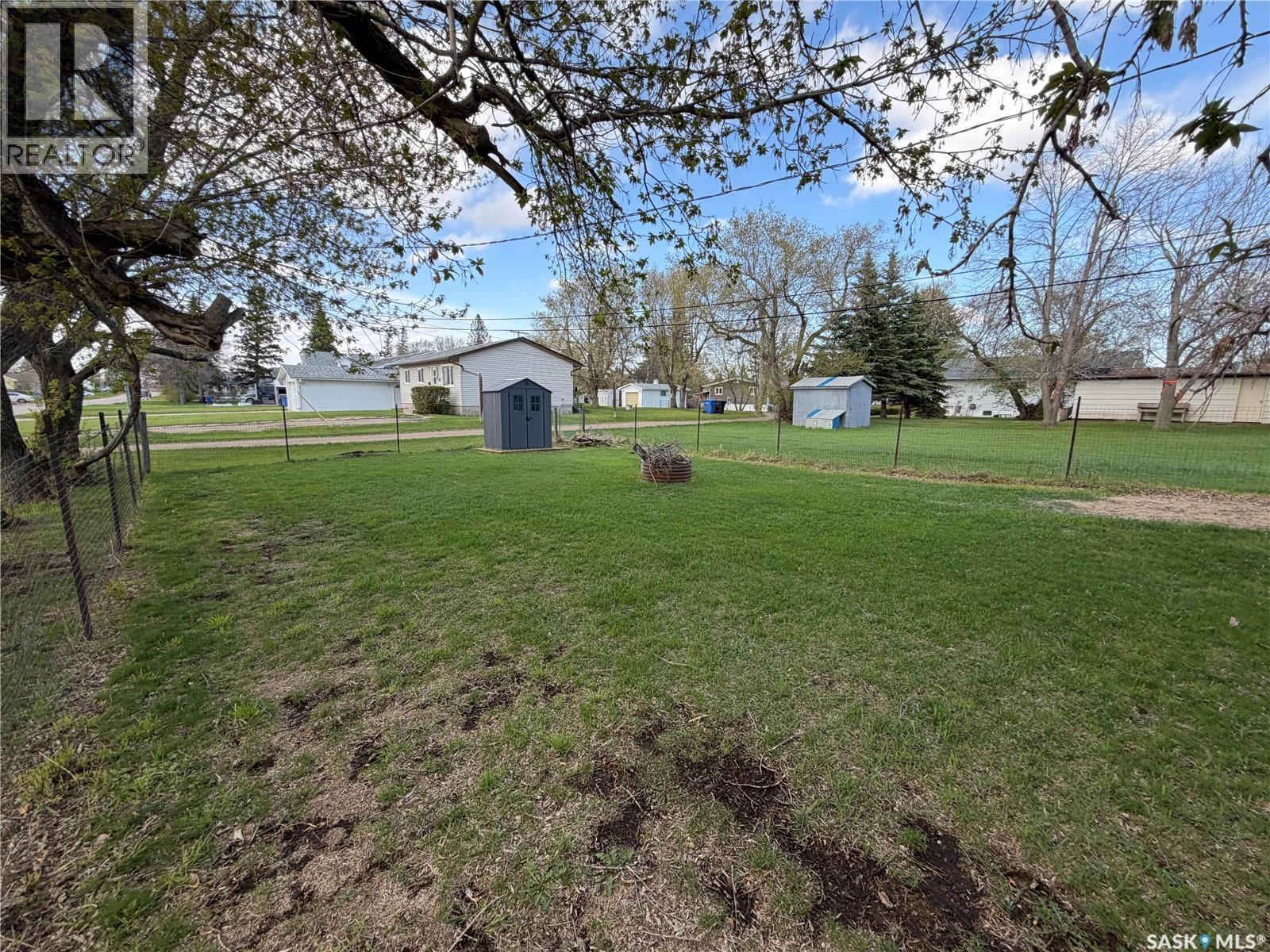 10 Railway Avenue, Redvers, SK - Outdoor