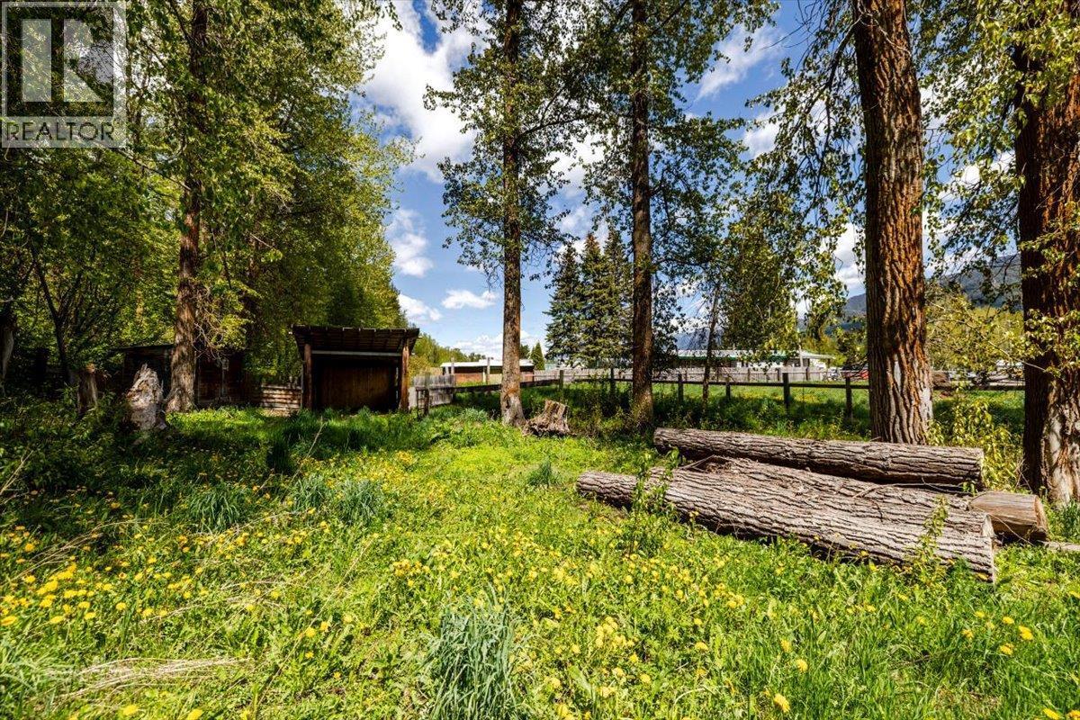 1989 3 Highway, Fernie, BC