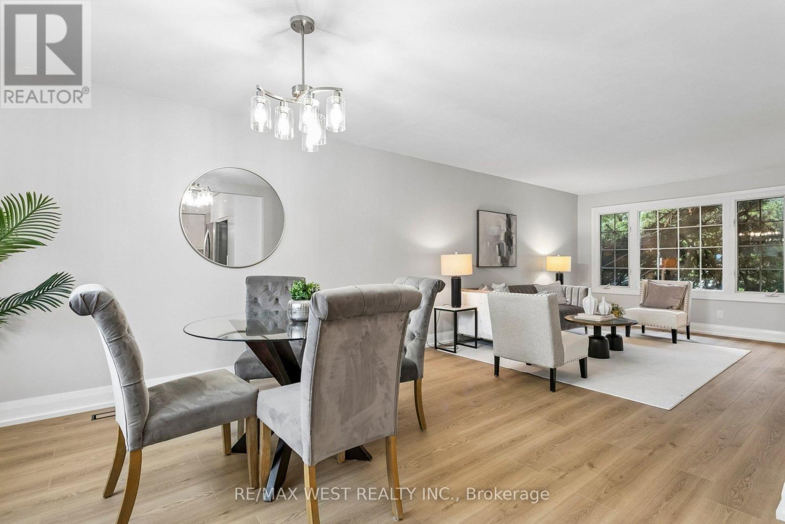 563 Joyce Boulevard, Milton, ON - Indoor Photo Showing Dining Room