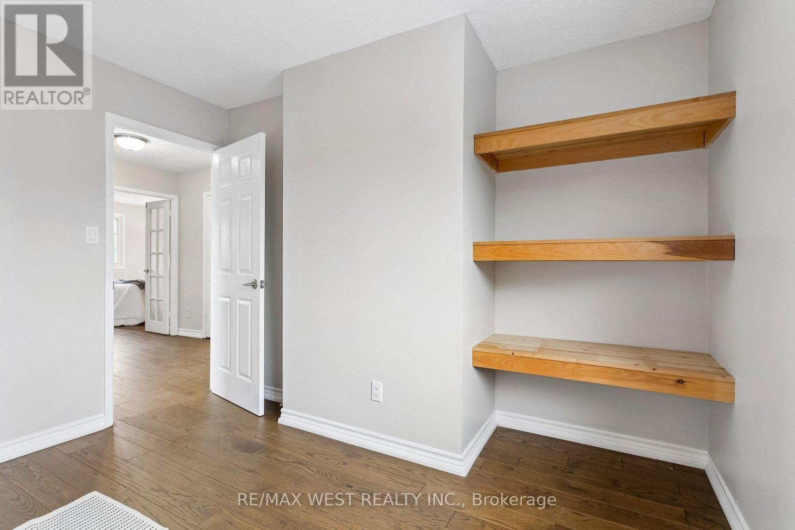 563 Joyce Boulevard, Milton, ON - Indoor