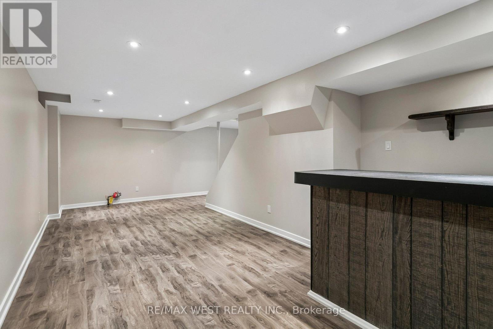 563 Joyce Boulevard, Milton, ON - Indoor Photo Showing Other Room