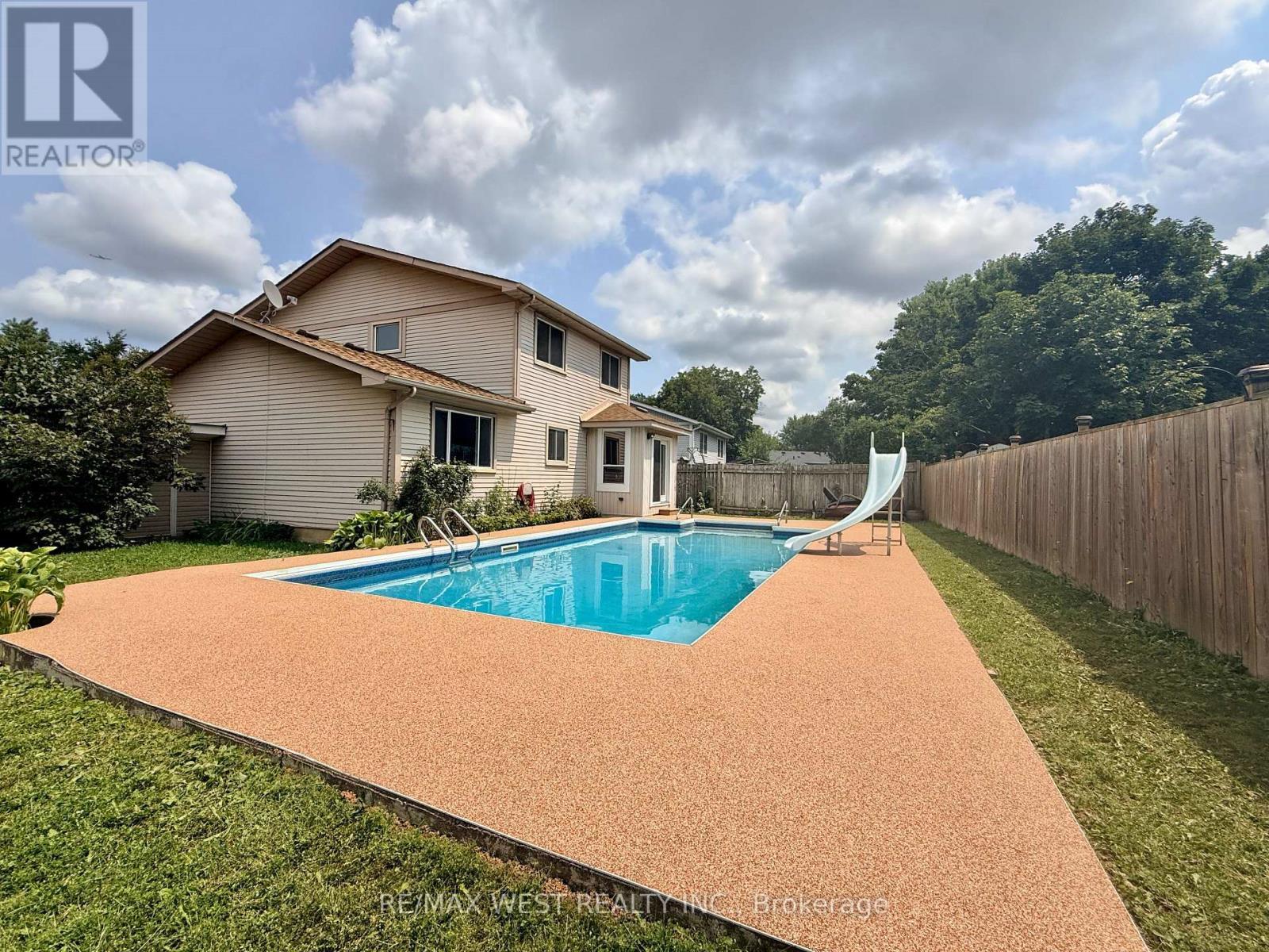 563 Joyce Boulevard, Milton, ON - Outdoor With In Ground Pool