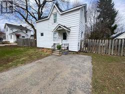 630 FIRST STREET S Gravenhurst (Muskoka (S)), ON P1P 1K1