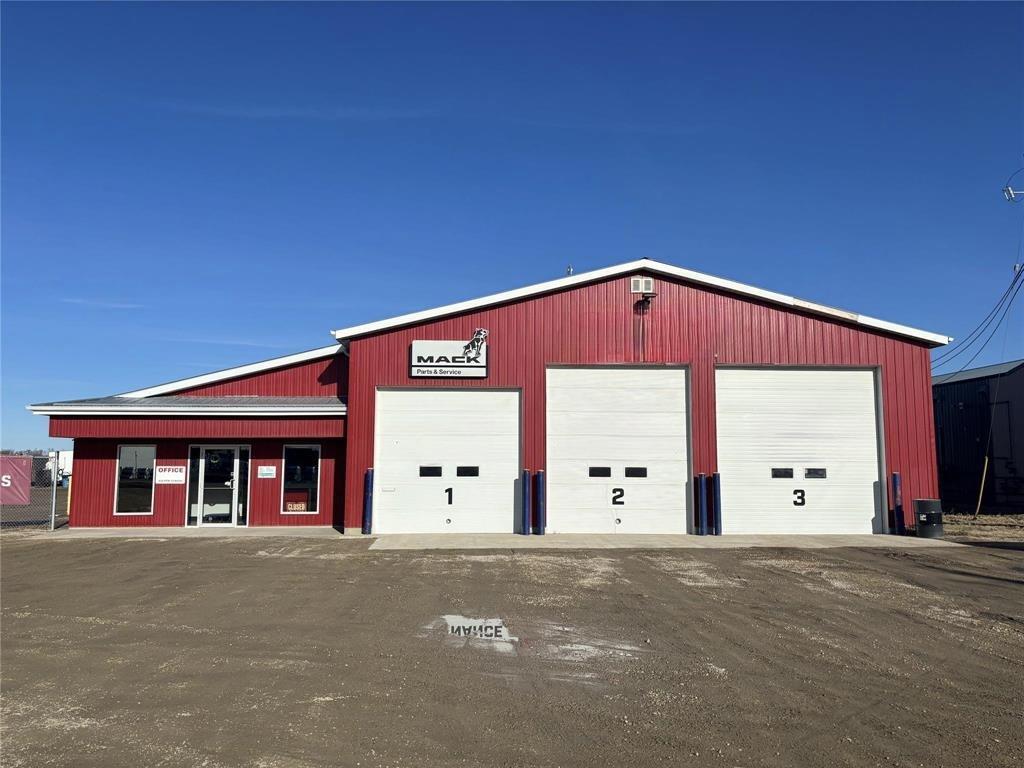 435 #12 Highway, Steinbach, MB