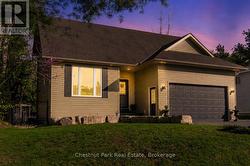 6 JOHNSTON STREET Muskoka Lakes (Medora), ON P0B 1J0