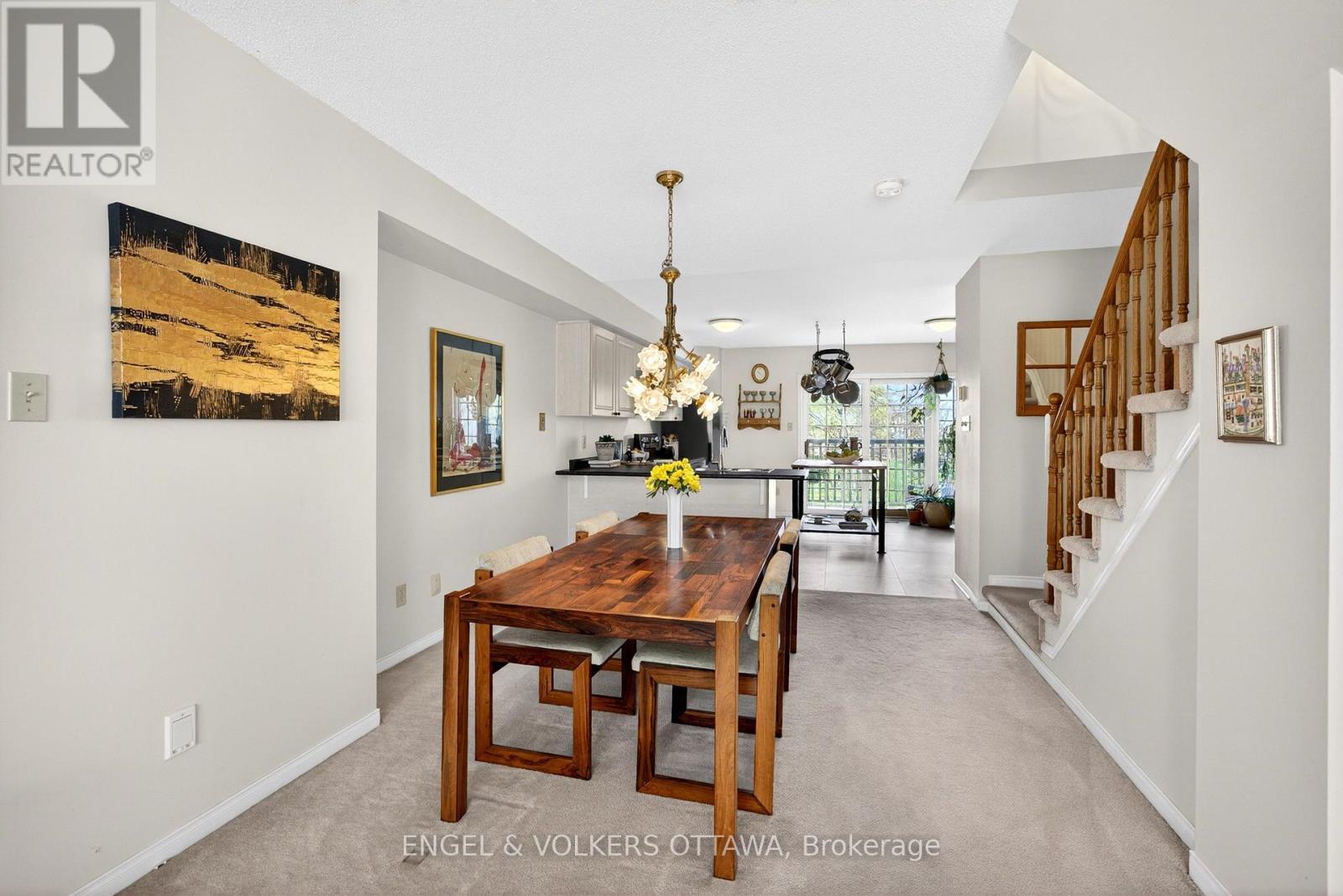 36 Brigadier Private, Ottawa, ON - Indoor