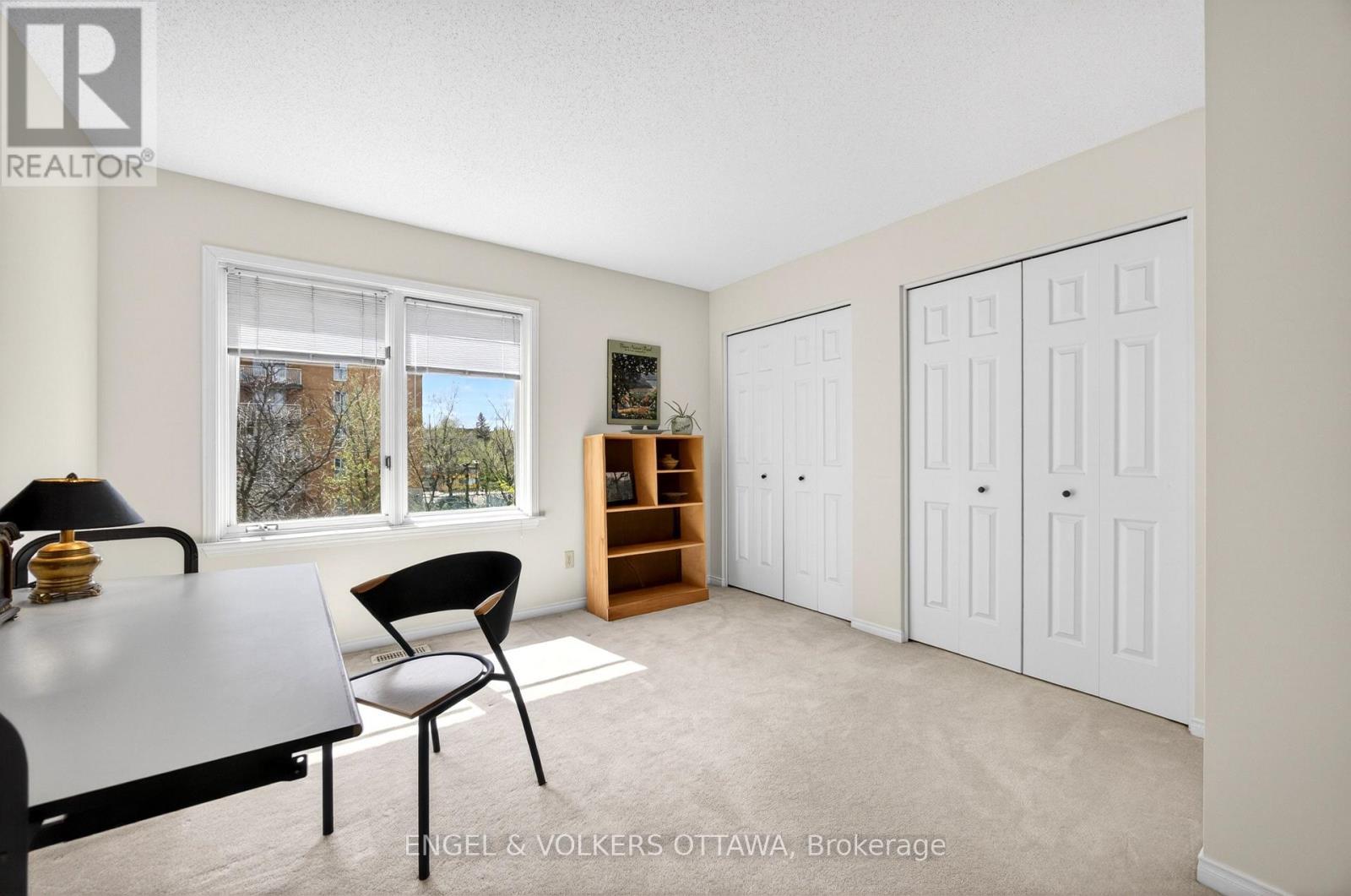 36 Brigadier Private, Ottawa, ON - Indoor