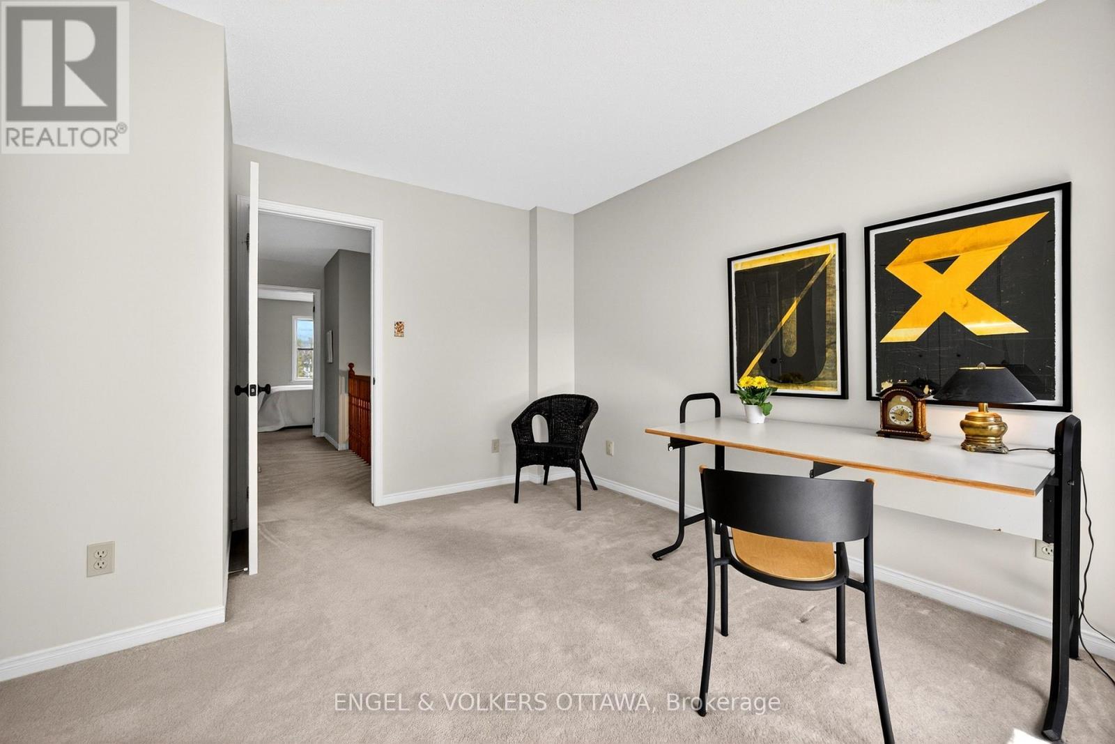 36 Brigadier Private, Ottawa, ON - Indoor