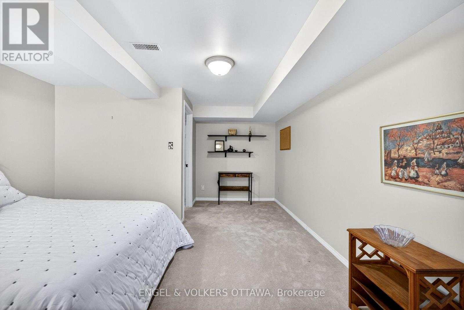36 Brigadier Private, Ottawa, ON - Indoor Photo Showing Bedroom