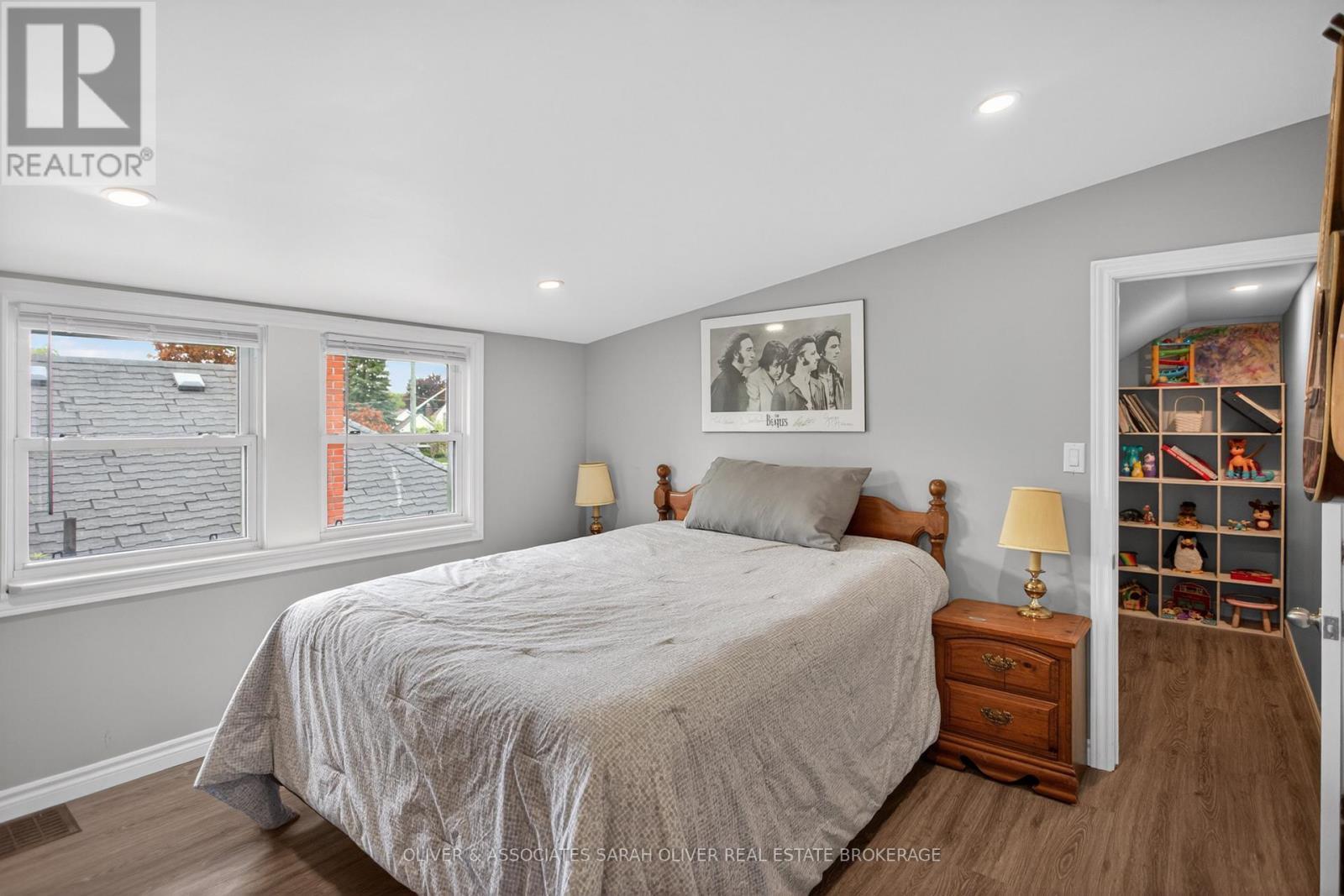 24 Third Avenue, St. Thomas, ON - Indoor Photo Showing Bedroom