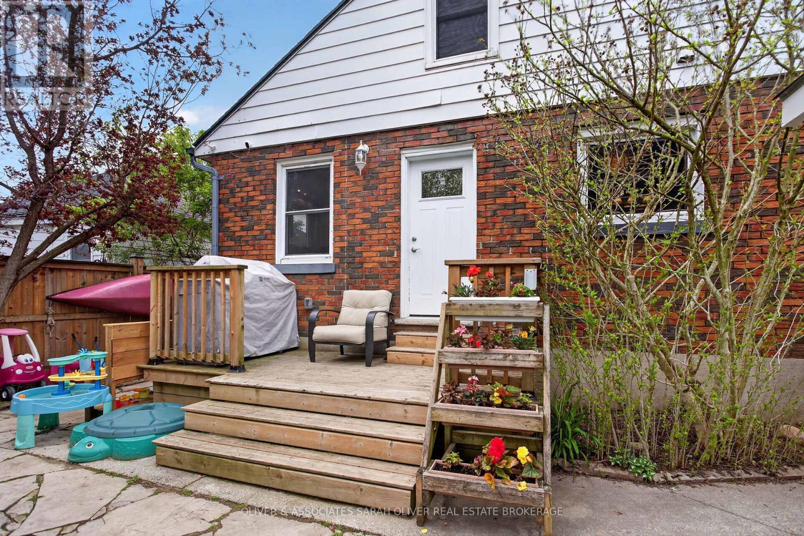 24 Third Avenue, St. Thomas, ON - Outdoor With Deck Patio Veranda