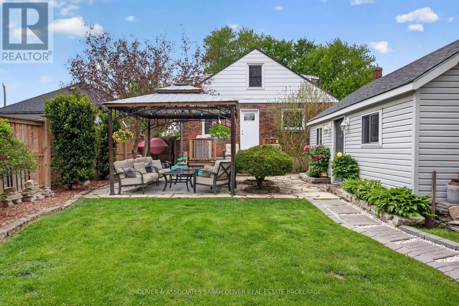 24 Third Avenue, St. Thomas, ON - Outdoor With Deck Patio Veranda