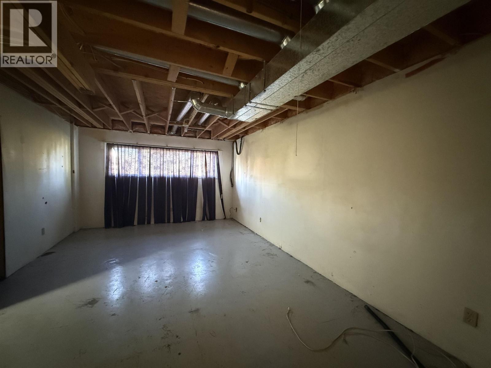 3677 First Avenue, Smithers, BC - Indoor Photo Showing Basement