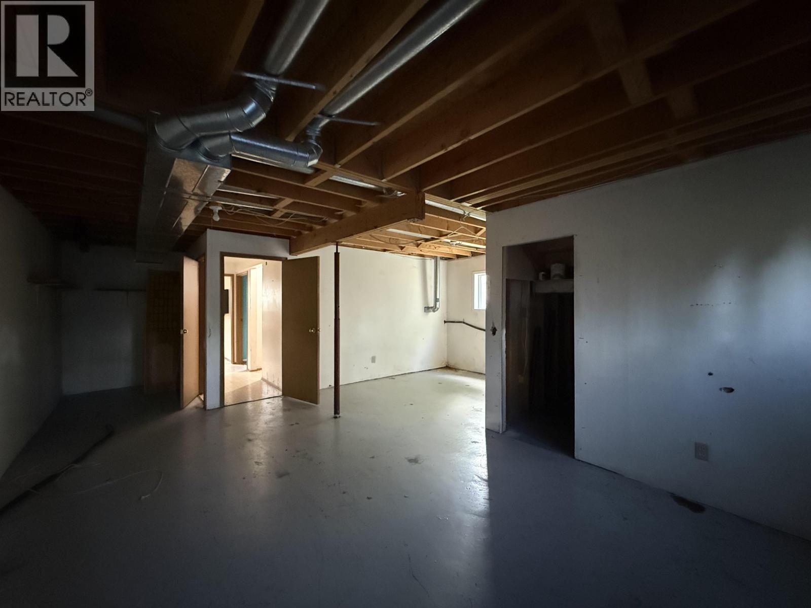 3677 First Avenue, Smithers, BC - Indoor Photo Showing Basement