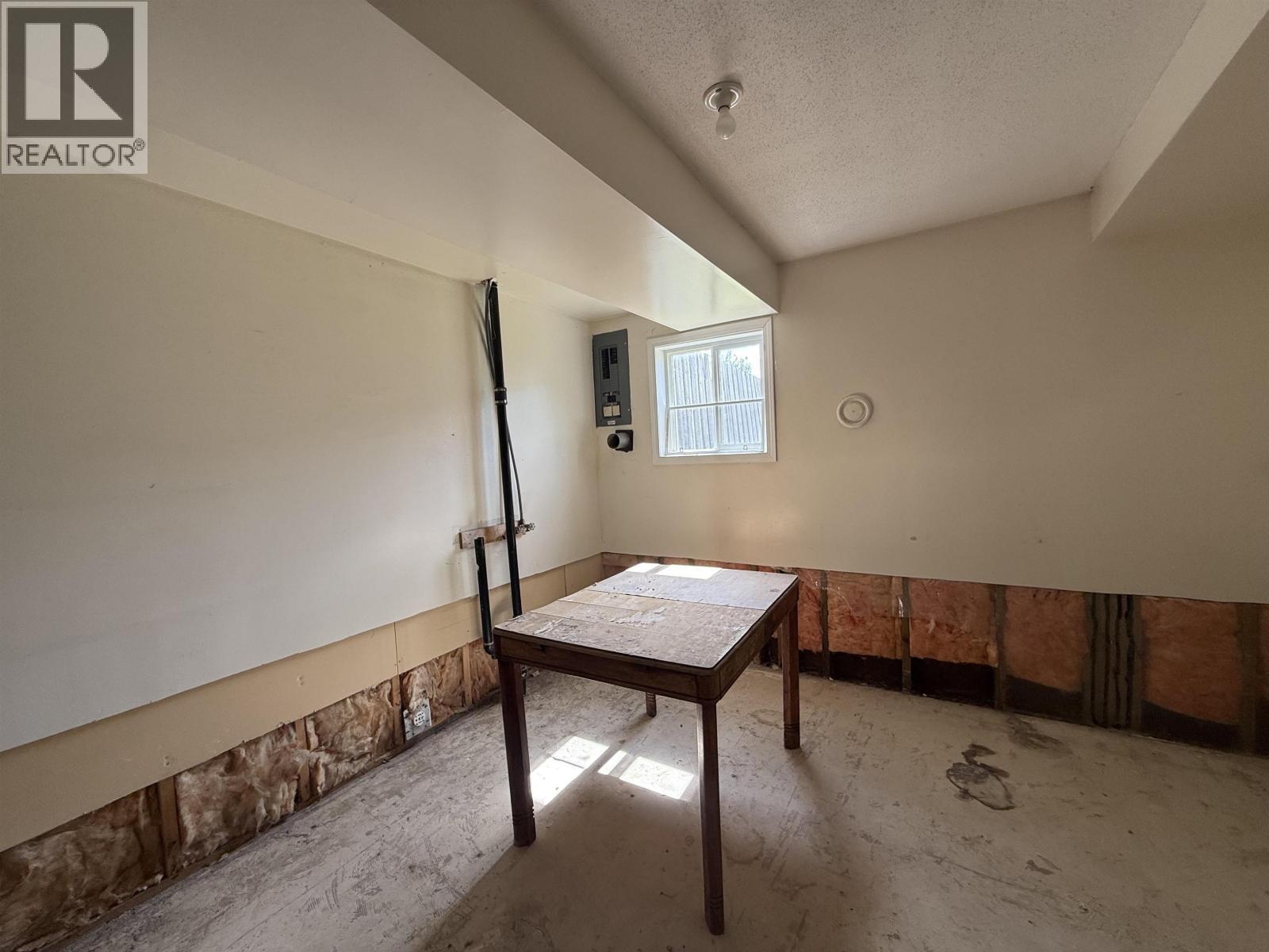 3677 First Avenue, Smithers, BC - Indoor Photo Showing Other Room