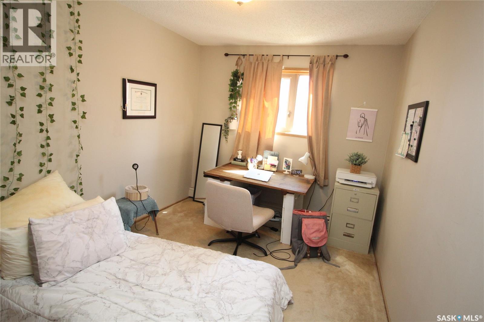 203 1008 Temperance Street, Saskatoon, SK - Indoor Photo Showing Bedroom