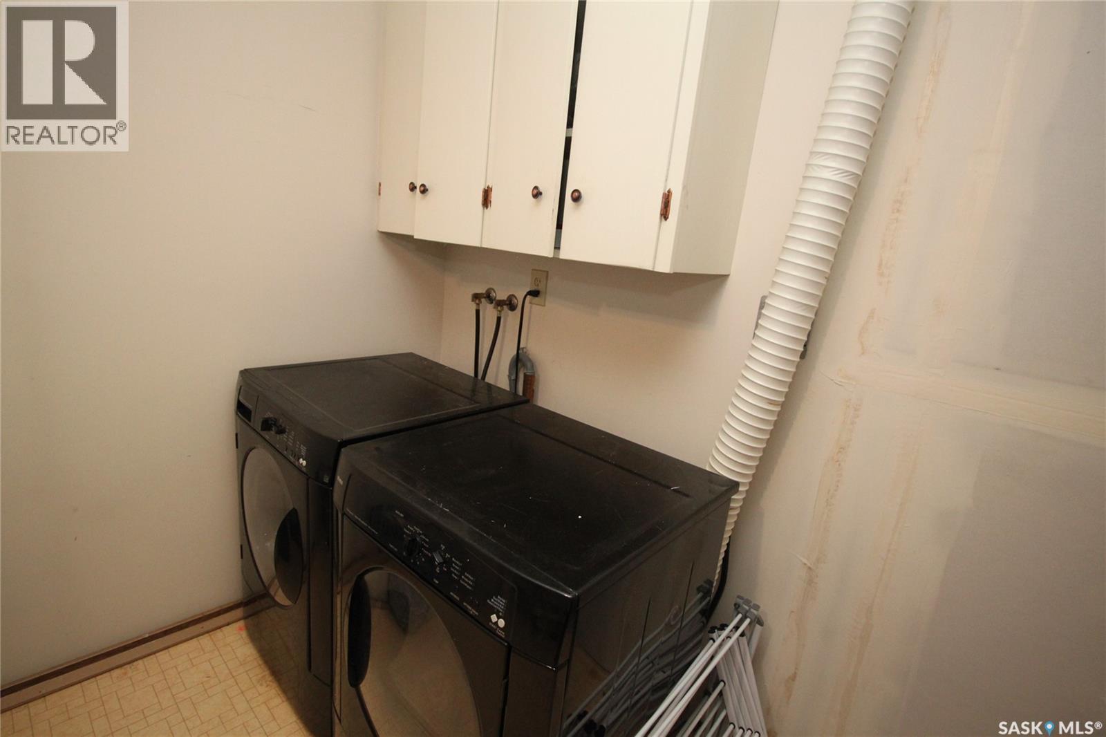 203 1008 Temperance Street, Saskatoon, SK - Indoor Photo Showing Laundry Room