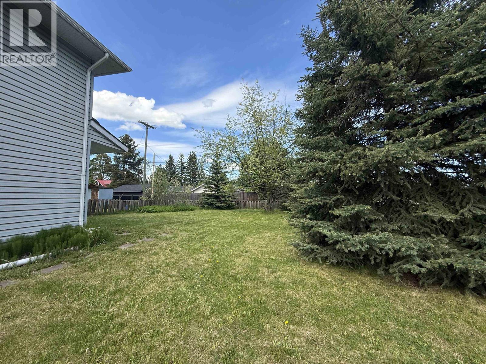 3512 Second Avenue, Smithers, BC - Outdoor