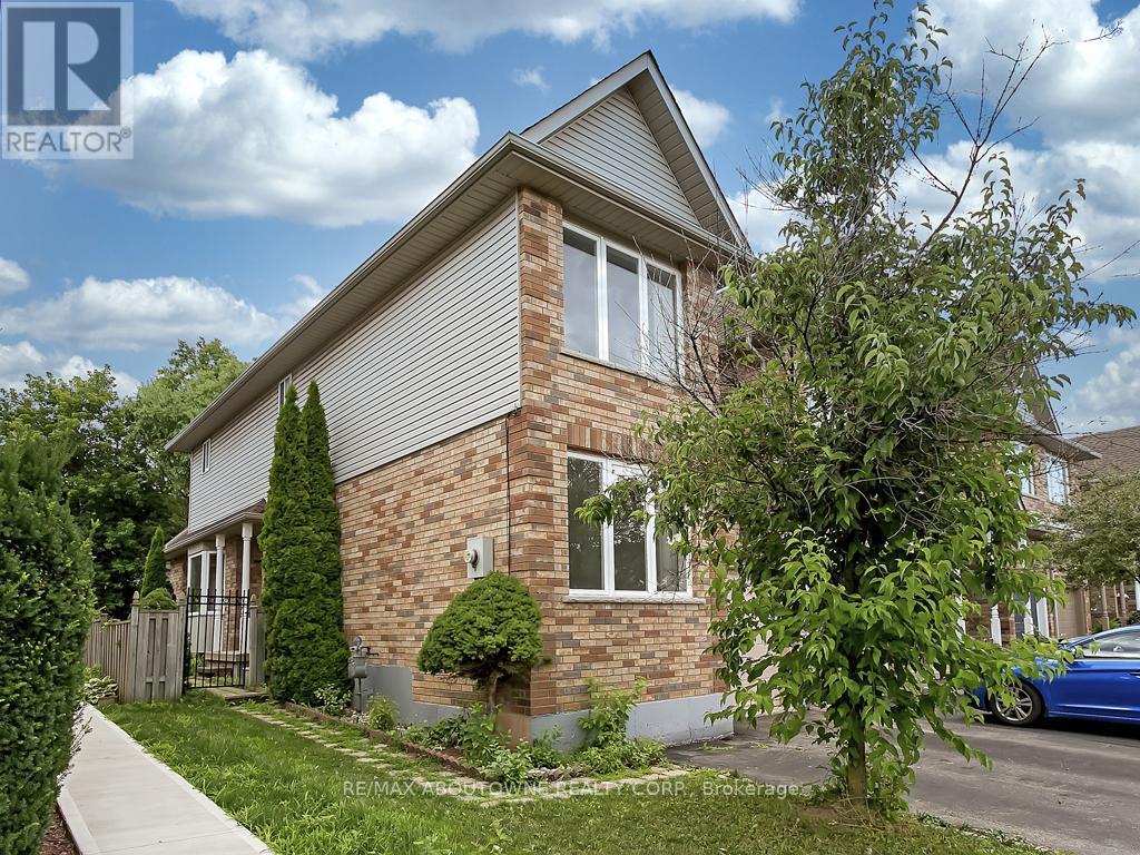 1310 Blanshard Drive, Burlington, ON - Outdoor