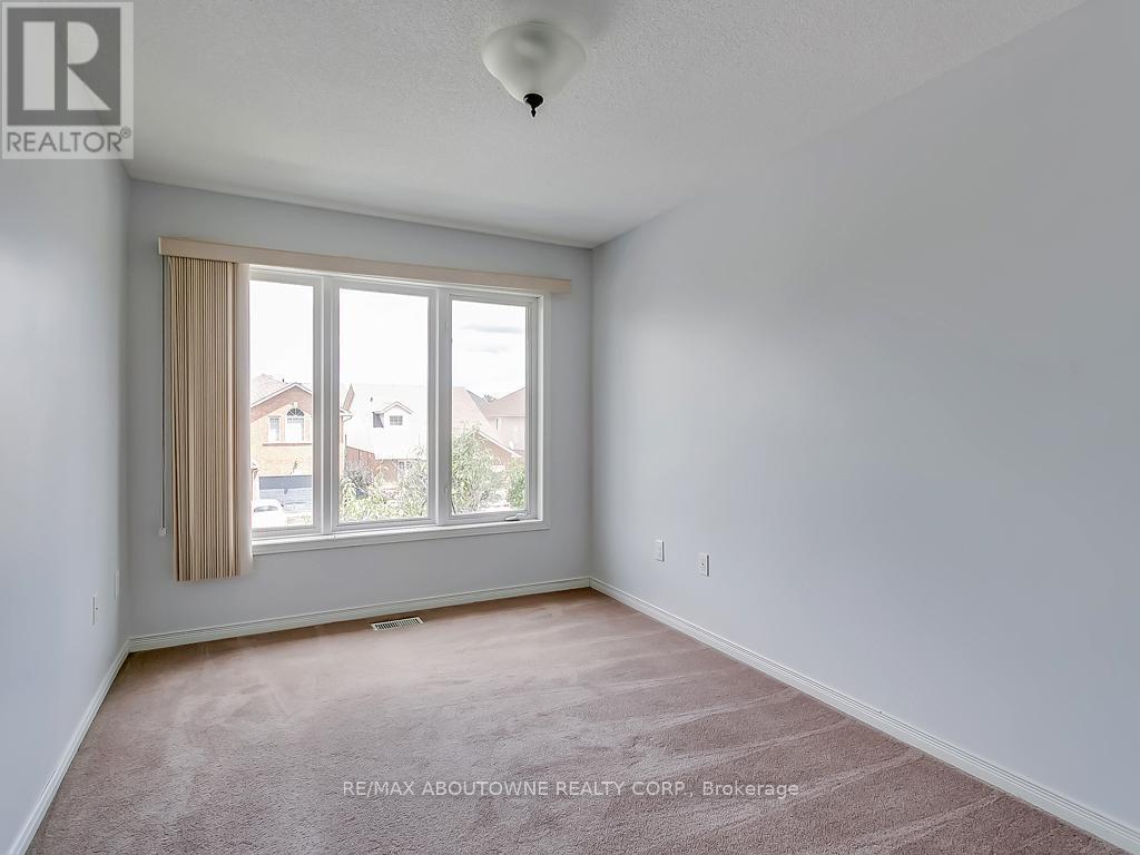 1310 Blanshard Drive, Burlington, ON - Indoor Photo Showing Other Room