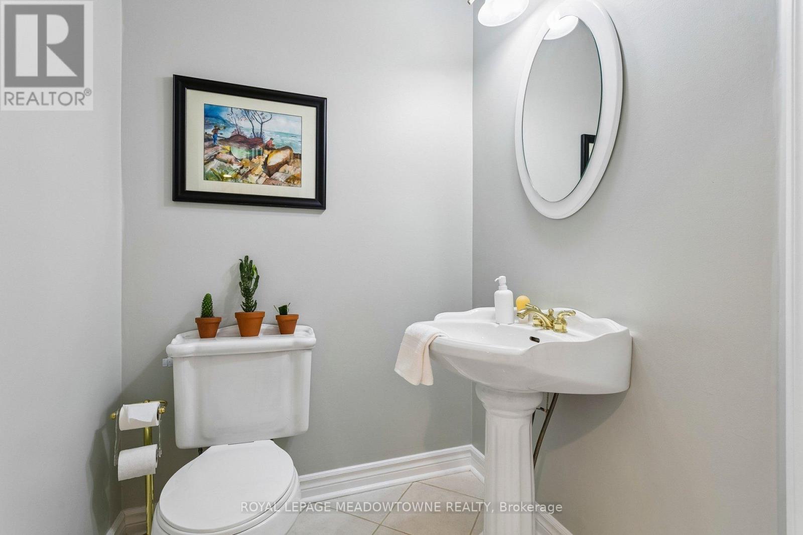 3170 Plum Tree Crescent, Mississauga, ON - Indoor Photo Showing Bathroom