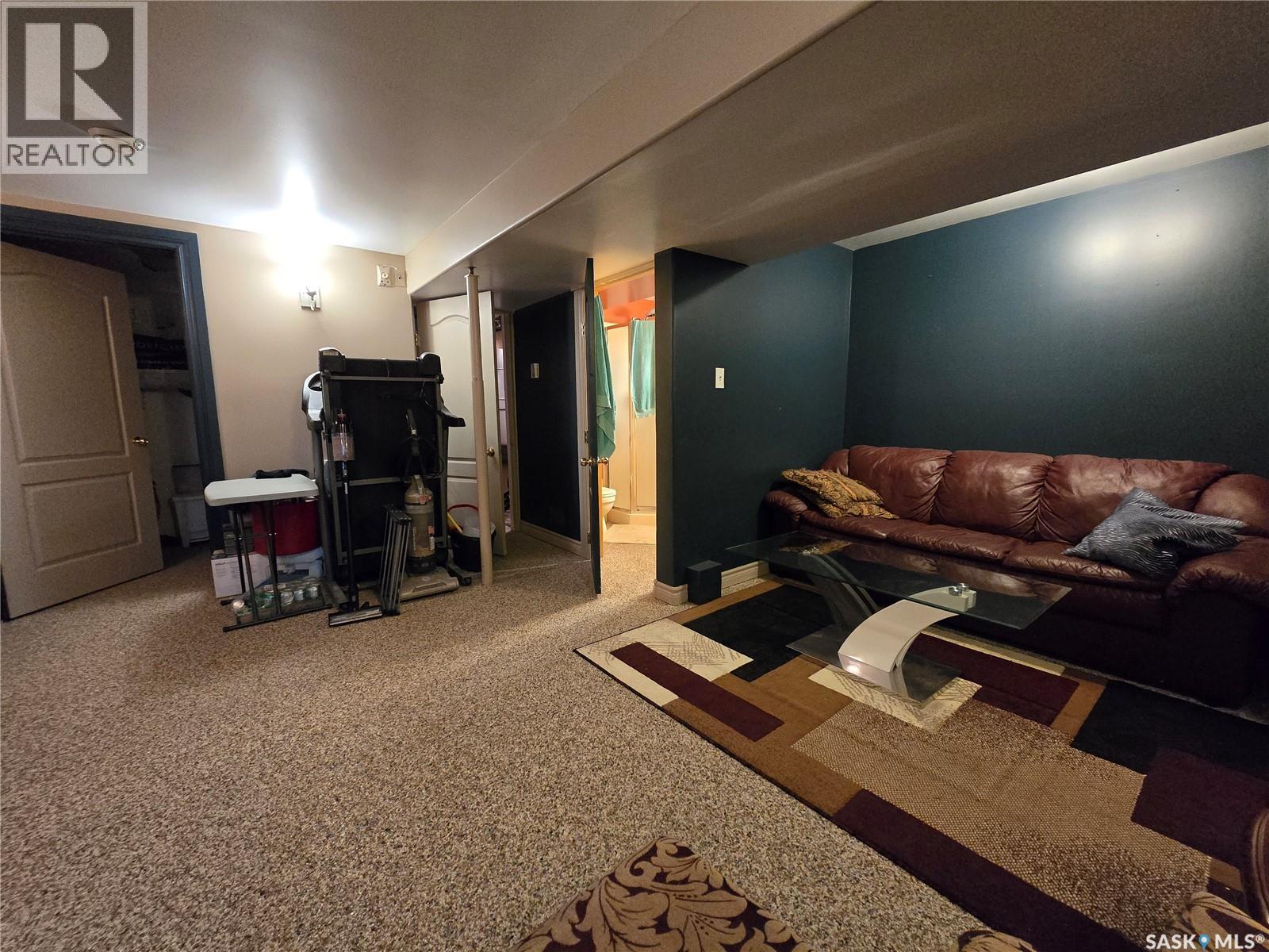 43 Assiniboia Avenue, Mctaggart, SK - Indoor
