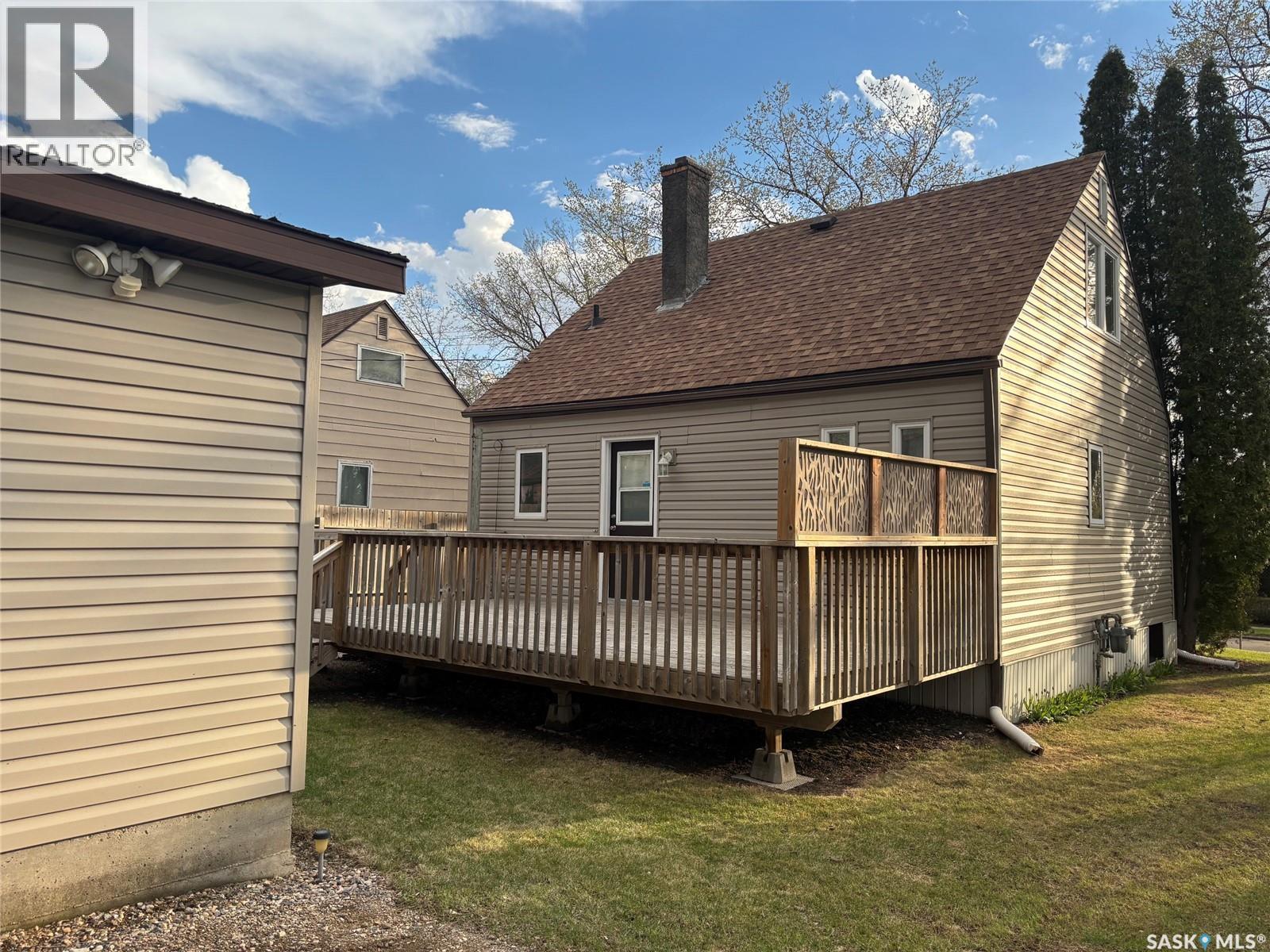 113 Laurier Avenue, Yorkton, SK - Outdoor With Deck Patio Veranda With Exterior