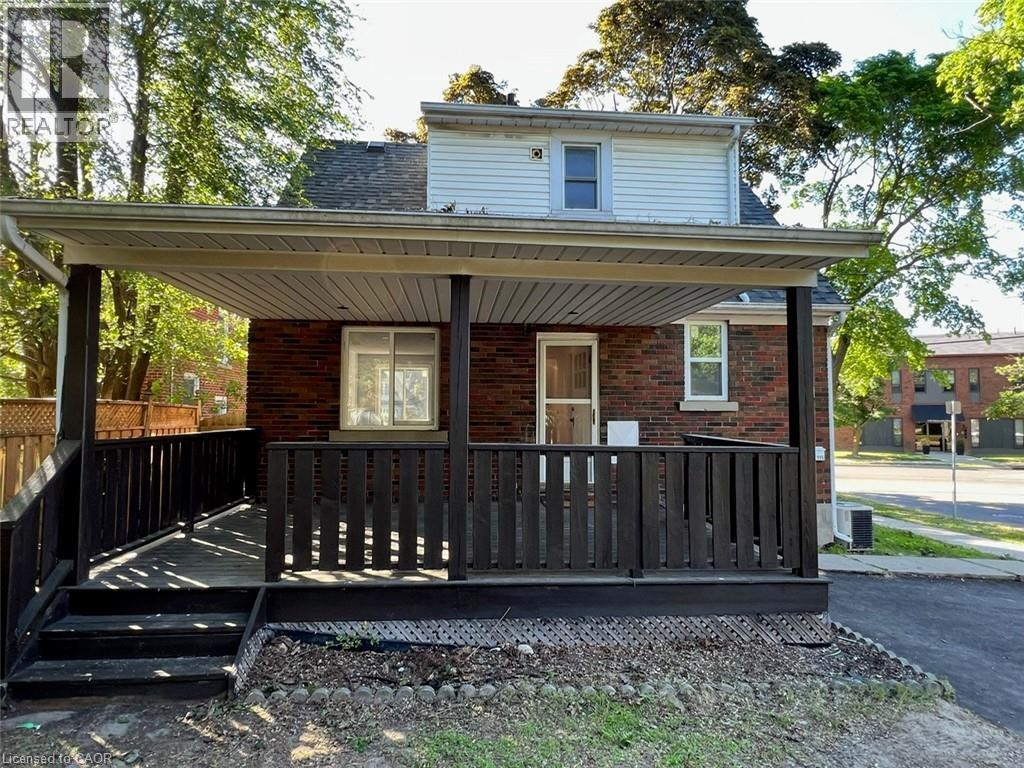 115 Highland Road W, Kitchener, ON - Outdoor With Deck Patio Veranda