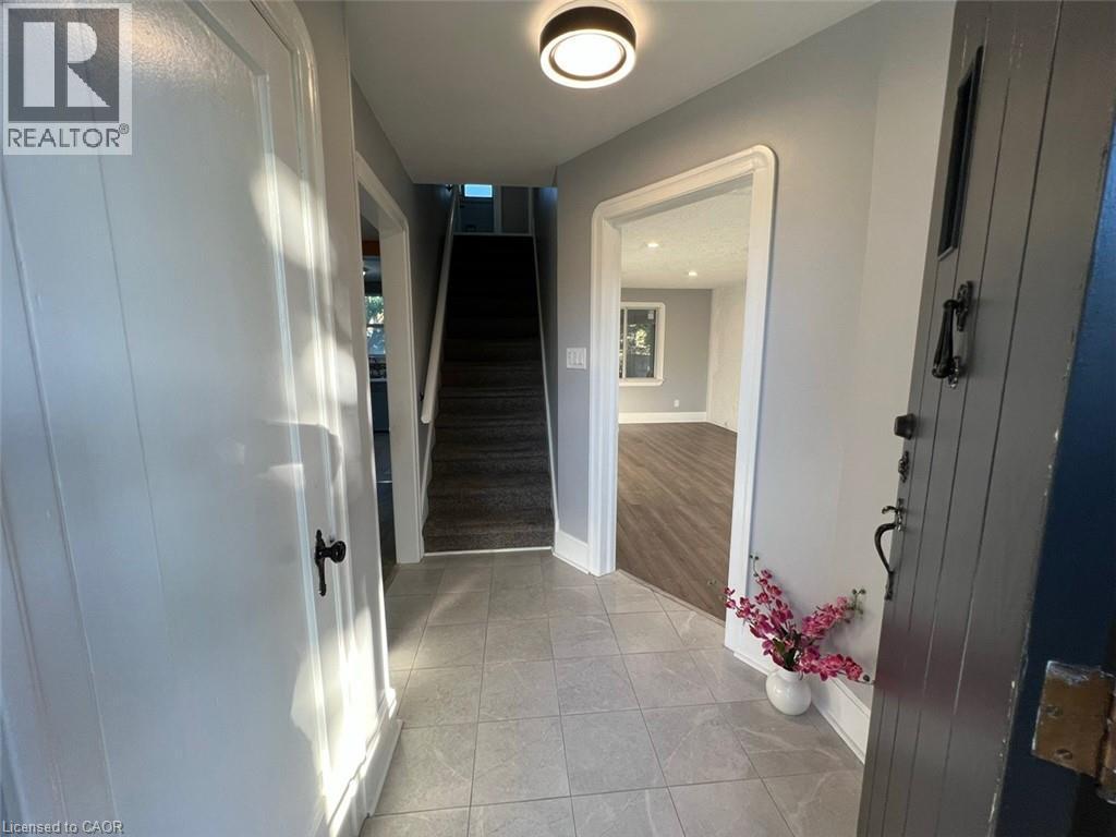 115 Highland Road W, Kitchener, ON - Indoor Photo Showing Other Room