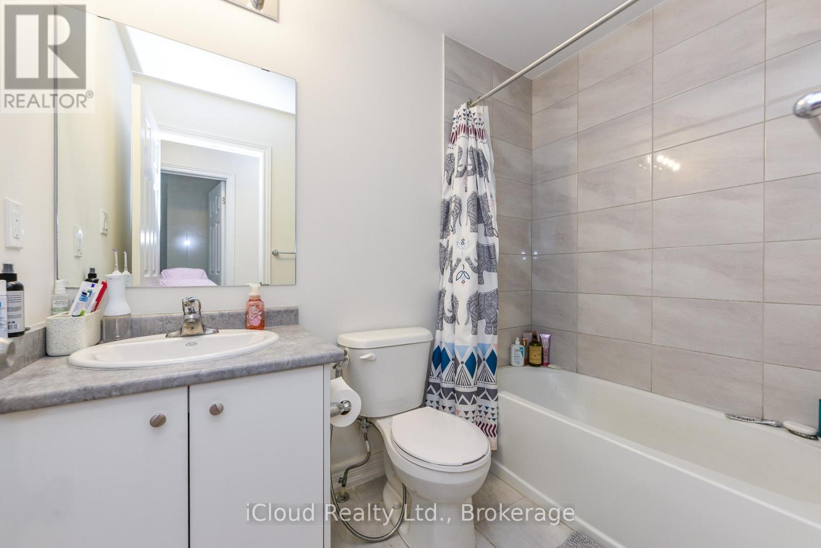 3958 Leonardo Street, Burlington, ON - Indoor Photo Showing Bathroom