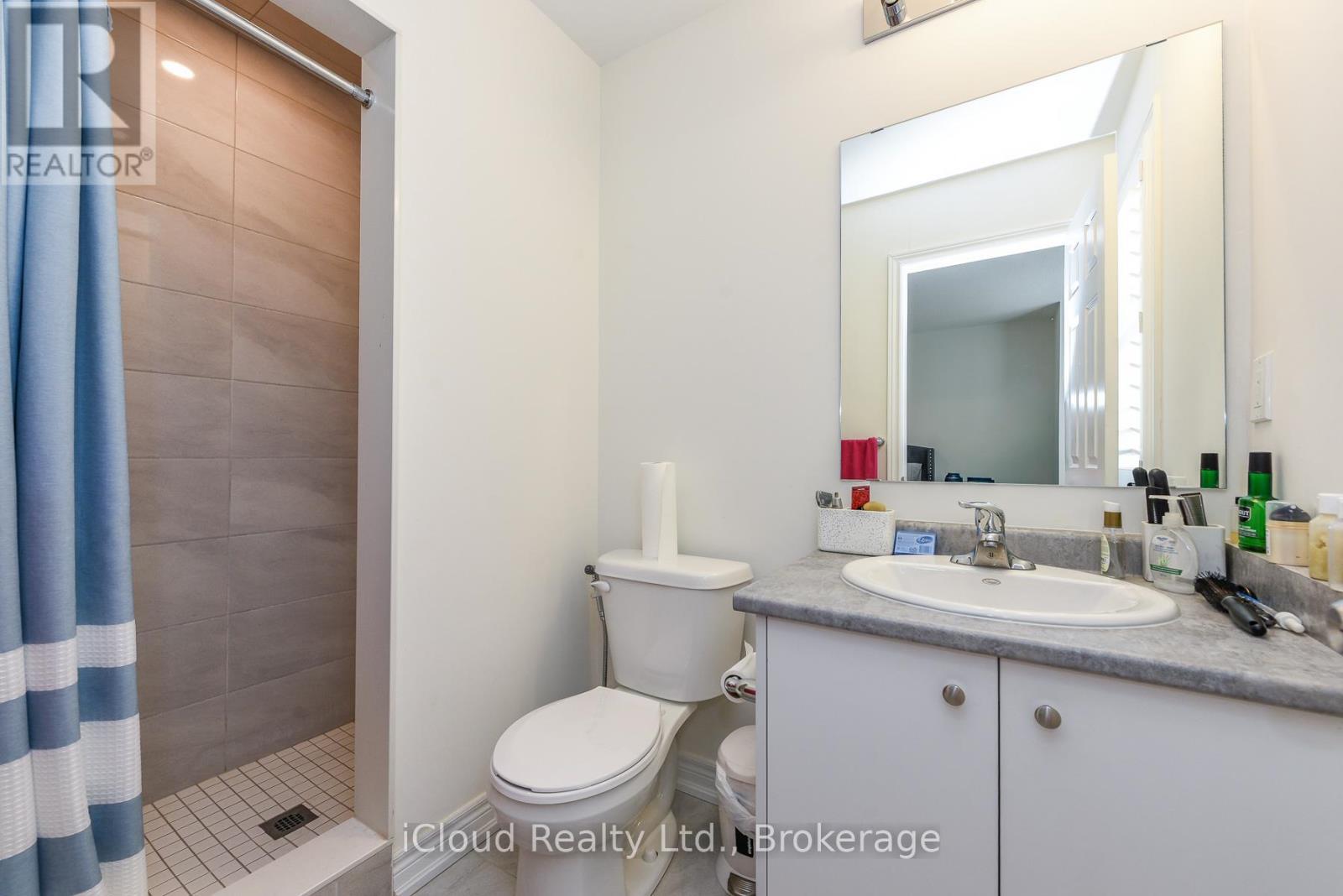 3958 Leonardo Street, Burlington, ON - Indoor Photo Showing Bathroom