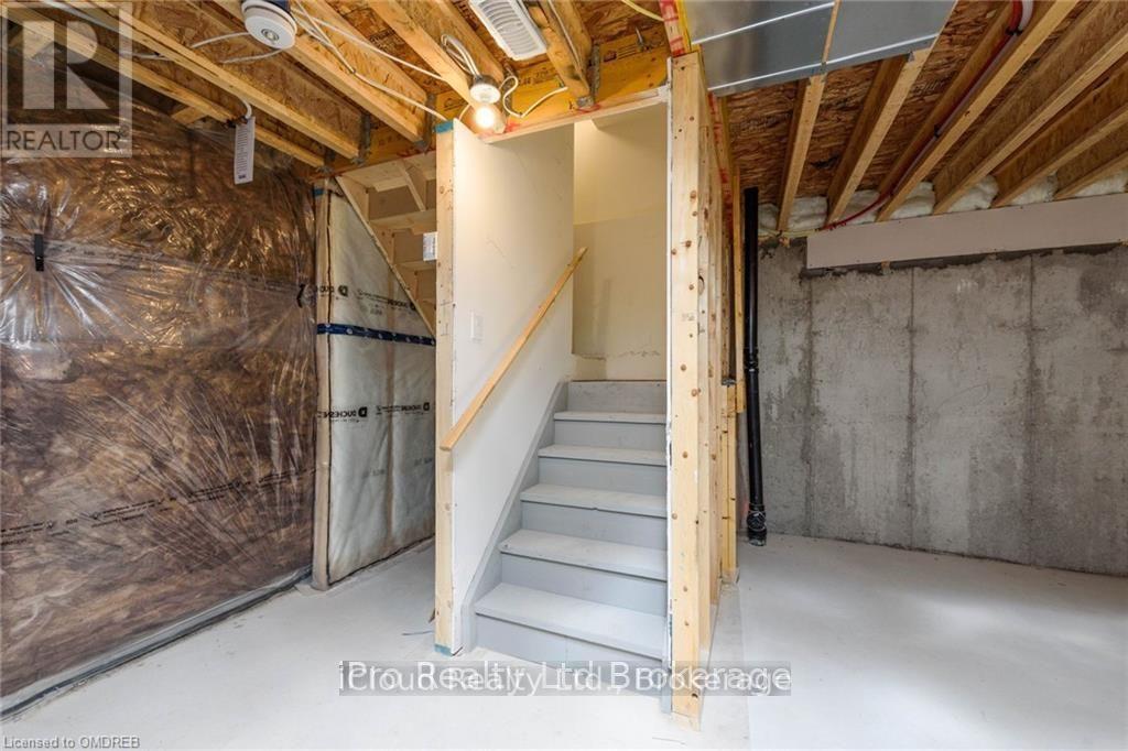 3958 Leonardo Street, Burlington, ON - Indoor Photo Showing Basement