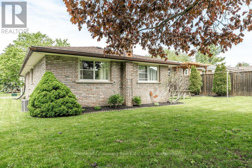 Exterior Rear - 271 Devon Street, Stratford, ON - Outdoor