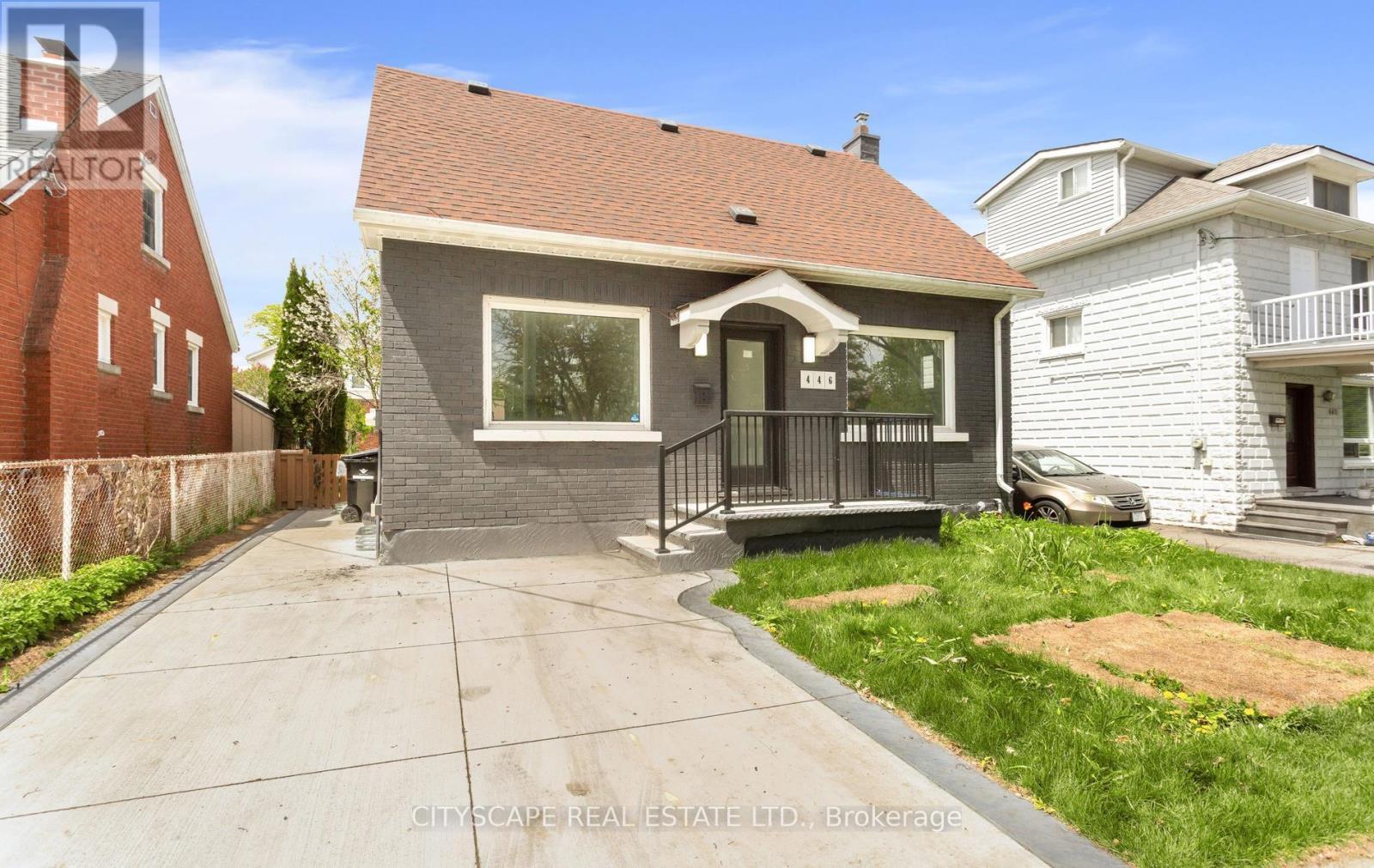 446 Argyle Street, Cambridge, ON - Outdoor