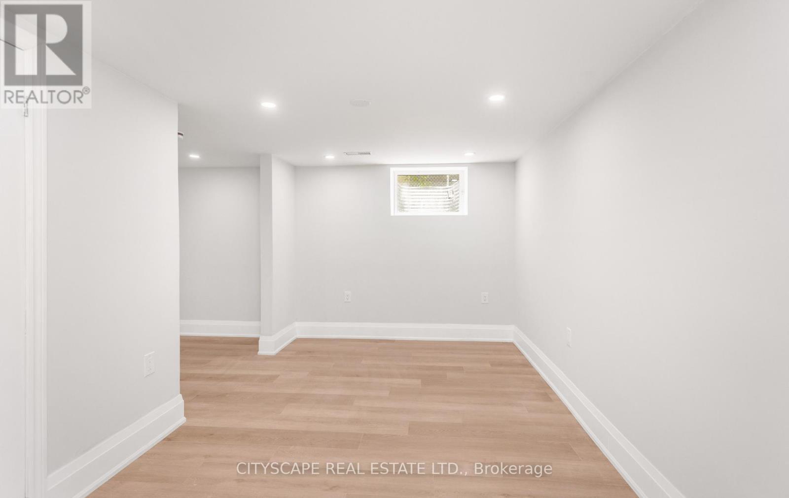 446 Argyle Street, Cambridge, ON - Indoor Photo Showing Other Room