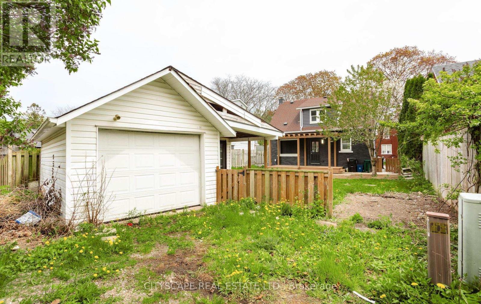 446 Argyle Street, Cambridge, ON - Outdoor With Deck Patio Veranda