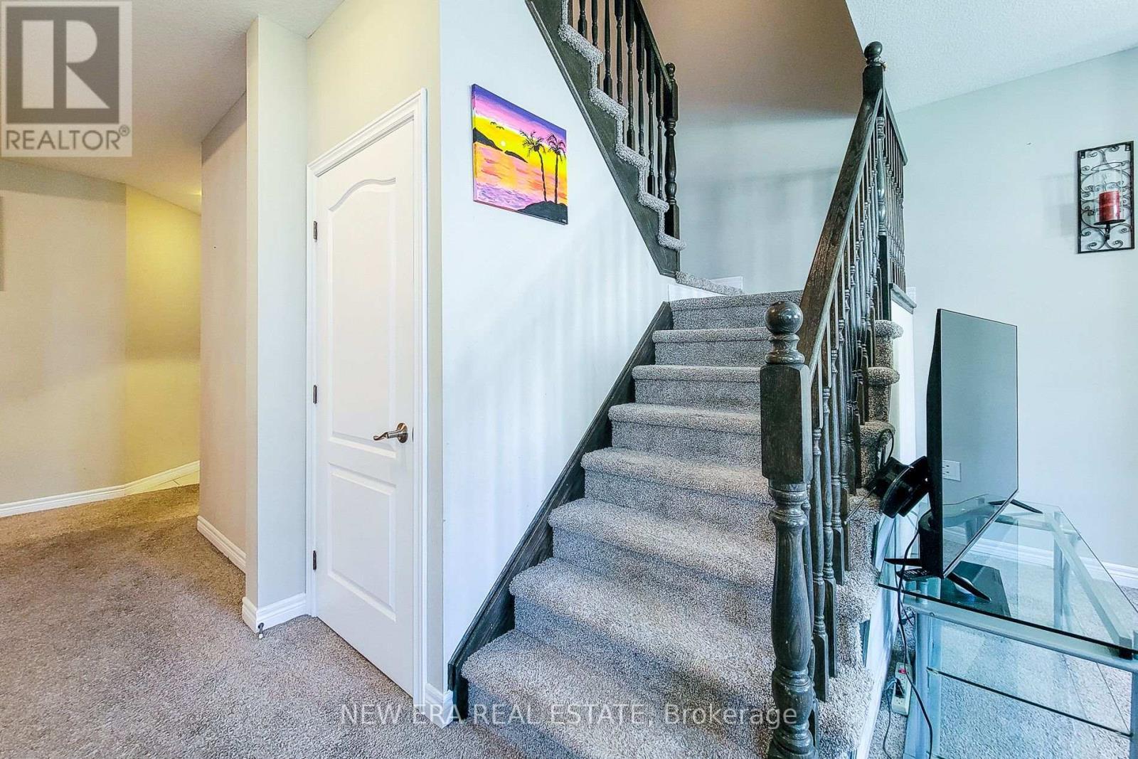 40 Fairgrounds Drive, Hamilton, ON - Indoor Photo Showing Other Room