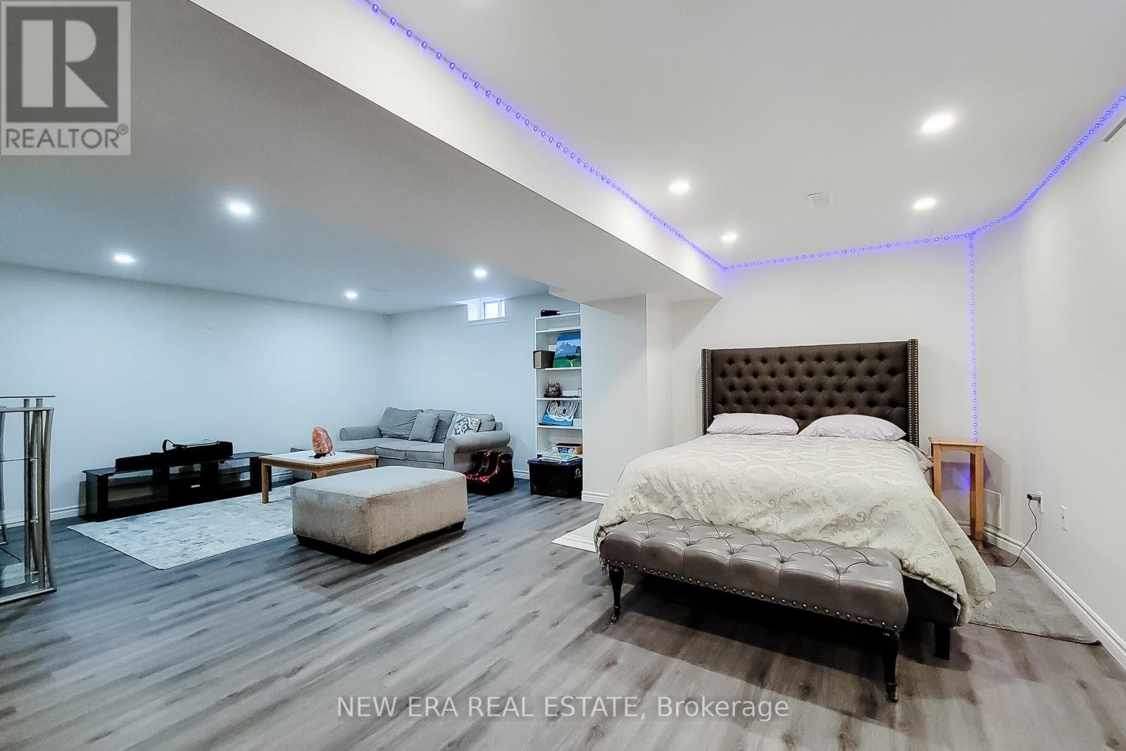 40 Fairgrounds Drive, Hamilton, ON - Indoor Photo Showing Bedroom