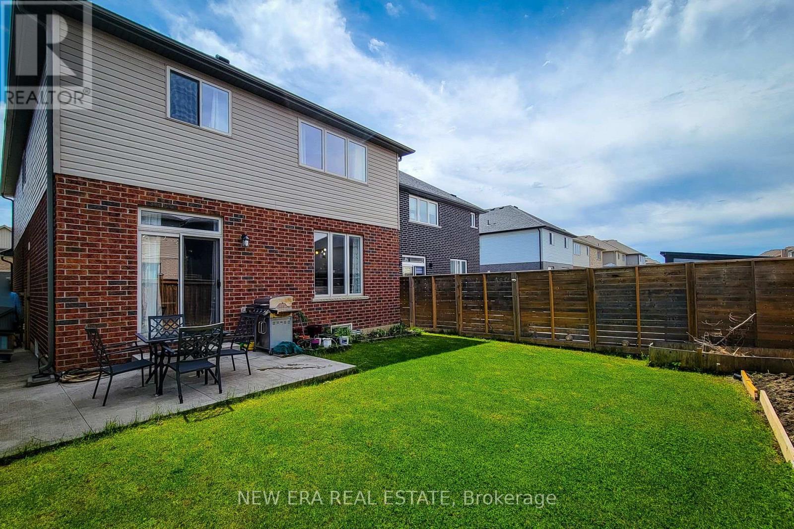 40 Fairgrounds Drive, Hamilton, ON - Outdoor With Exterior