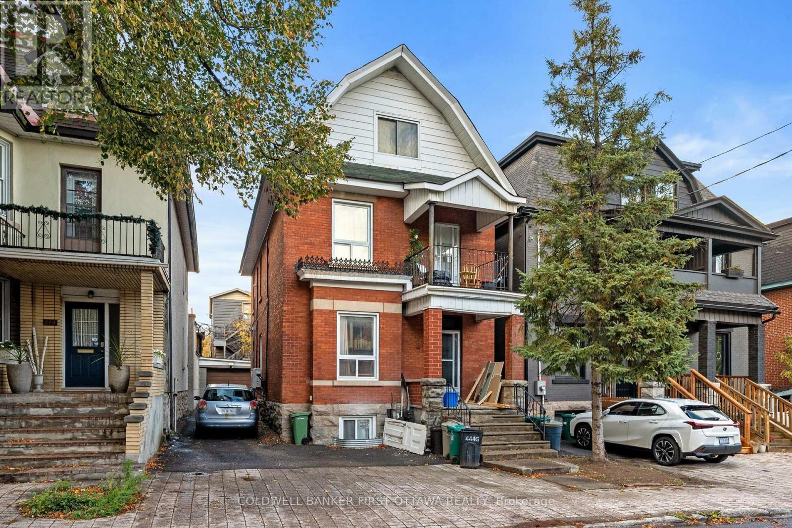Investors dream full 3 storey Triplex! - 277 Arlington Avenue, Ottawa, ON - Outdoor With Balcony With Facade