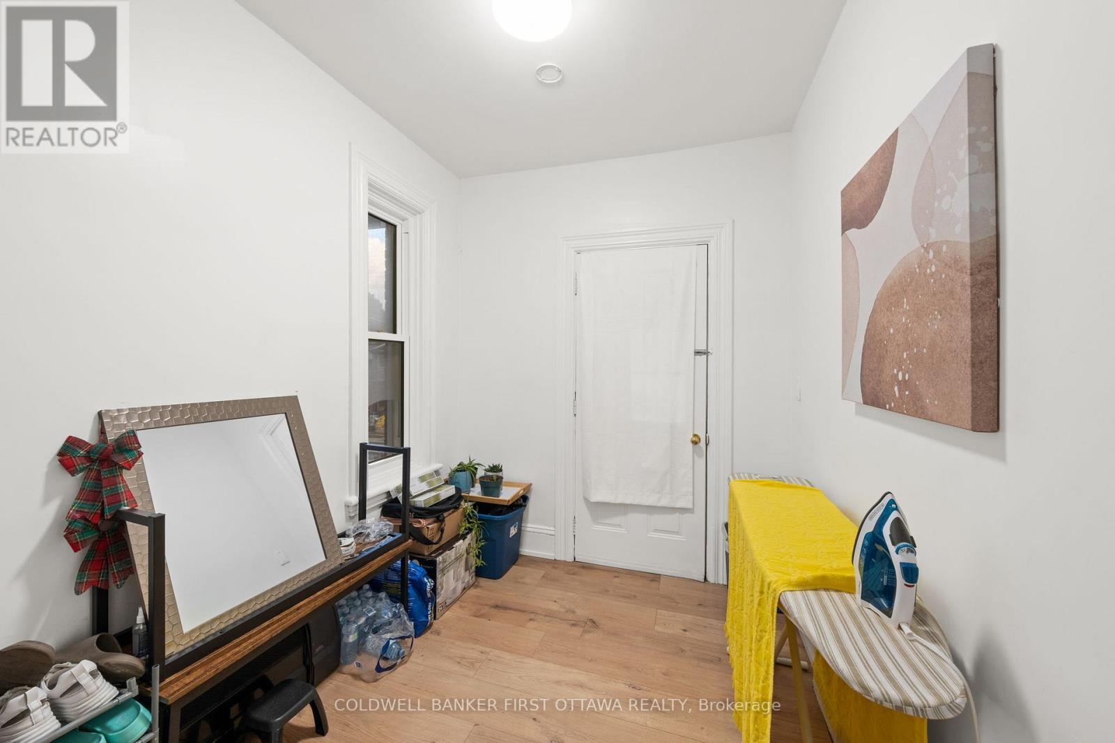 Office/Lounge area & walkout to pvt balcony! - 277 Arlington Avenue, Ottawa, ON - Indoor