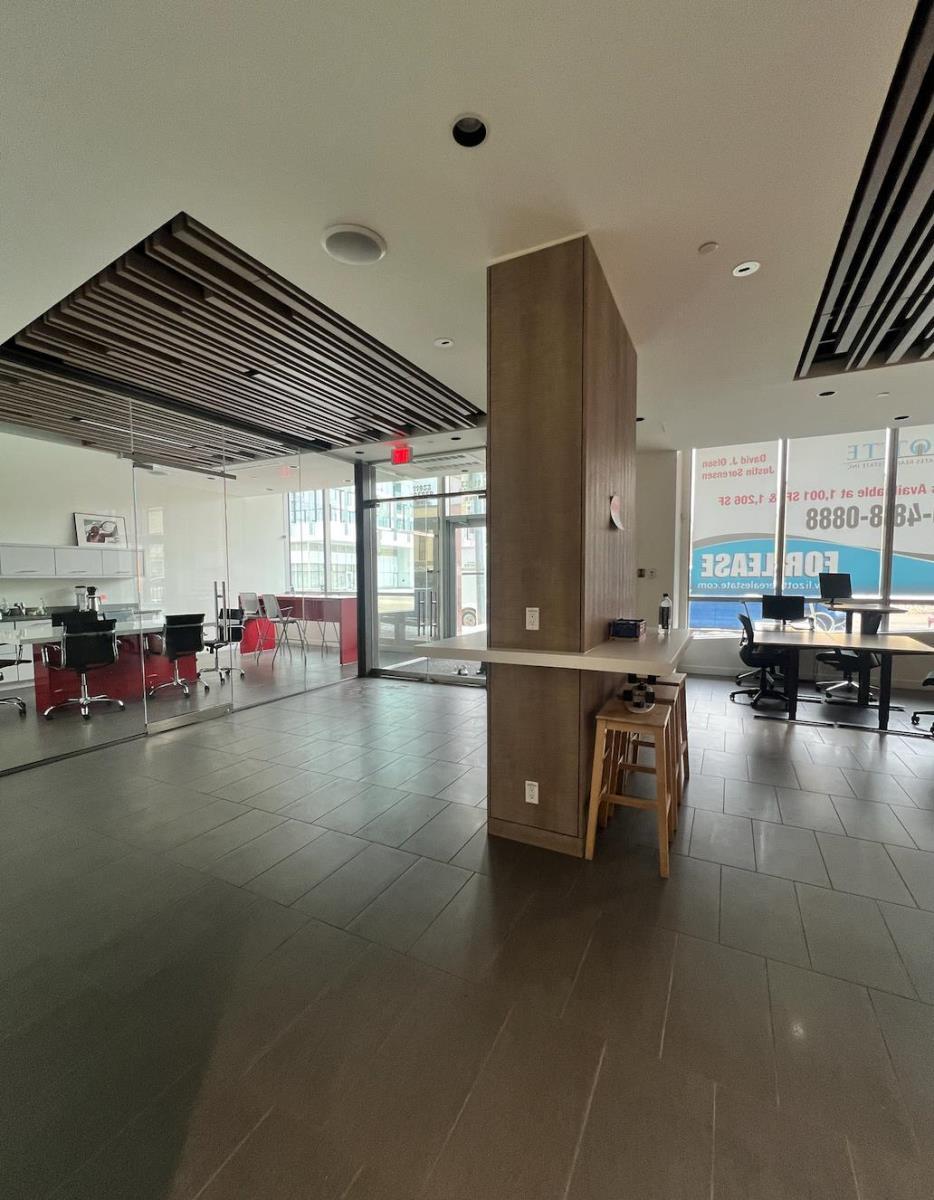 11949 Jasper Avenue Nw, Edmonton, AB