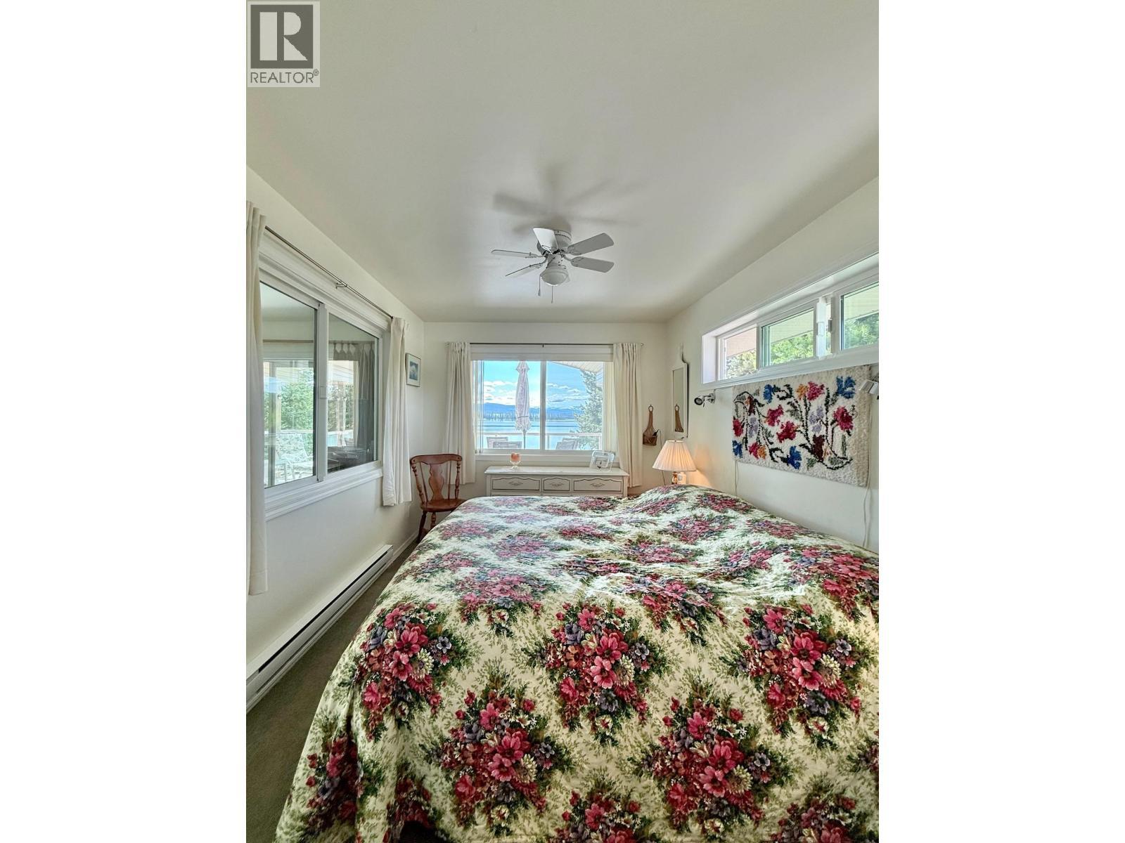 4497 Pyper Lake Road, Williams Lake, BC - Indoor Photo Showing Bedroom