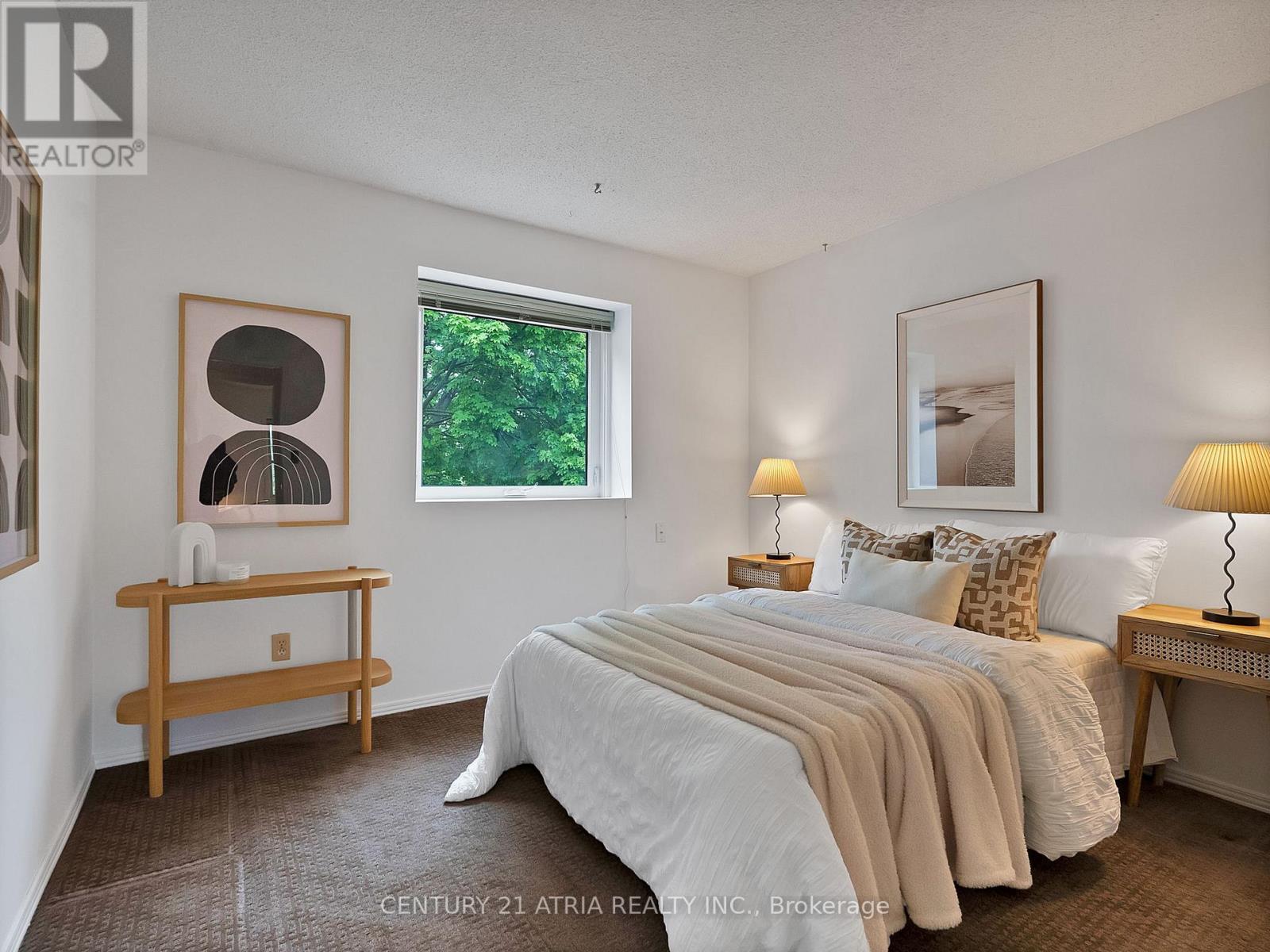 21 Longbow Square, Toronto, ON - Indoor Photo Showing Bedroom