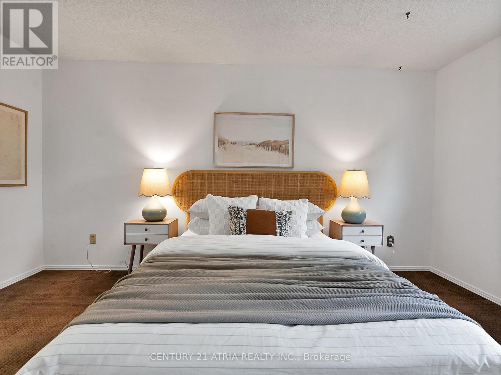 21 Longbow Square, Toronto, ON - Indoor Photo Showing Bedroom