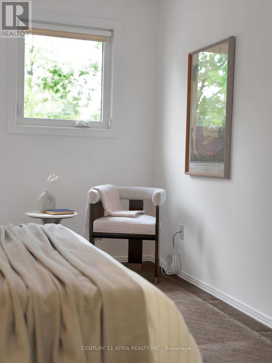 21 Longbow Square, Toronto, ON - Indoor Photo Showing Bedroom